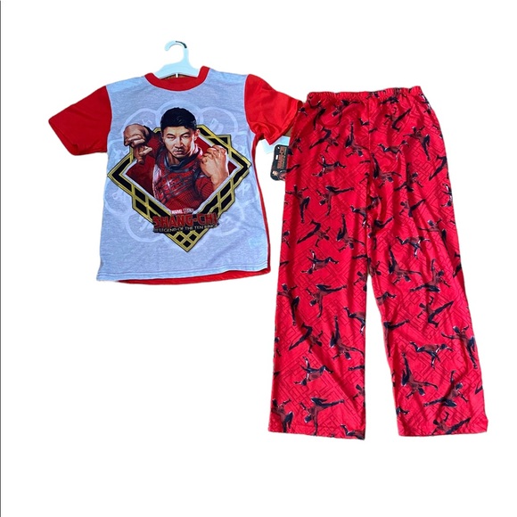 Marvel Shang Chi 2 pc Pajama Set Short Sleeve Top and Pants Red M NWT - Picture 2 of 5